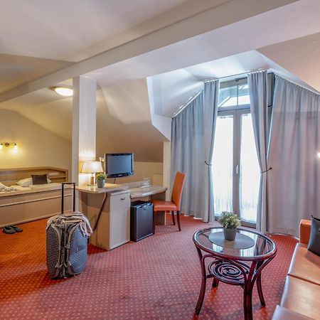 Richstein'S Posthotel Bad Fussing Bagian luar foto