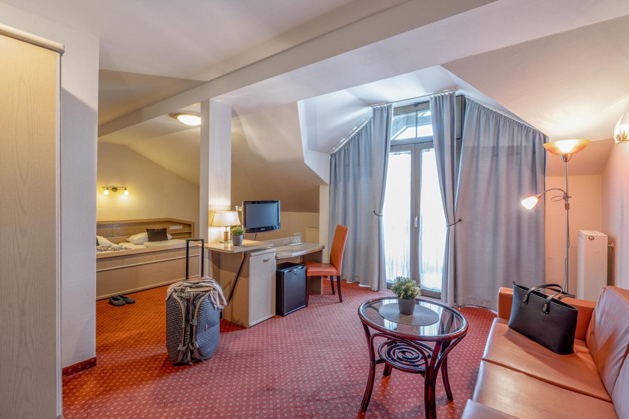 Richstein'S Posthotel Bad Fussing Bagian luar foto